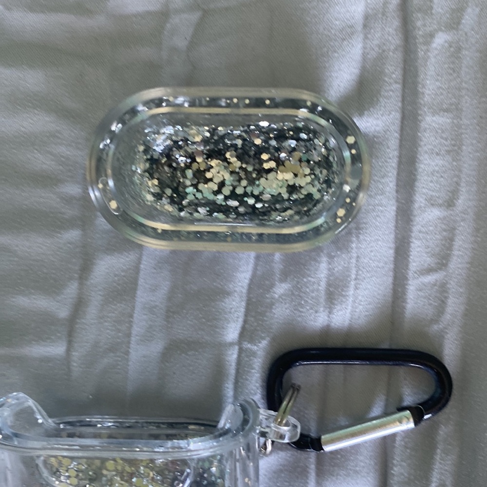 Apple AirPod Case Protector - Picture 4 of 7